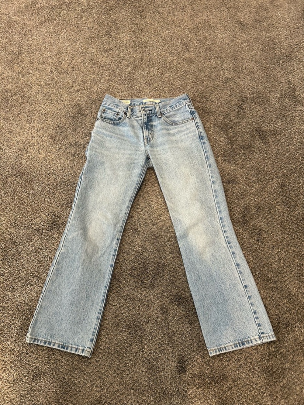 Levi’s Middy Ankle Bootcut - Women’s size 24
